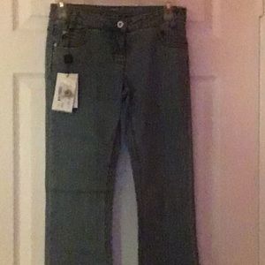 Stylish Jeans with a twist